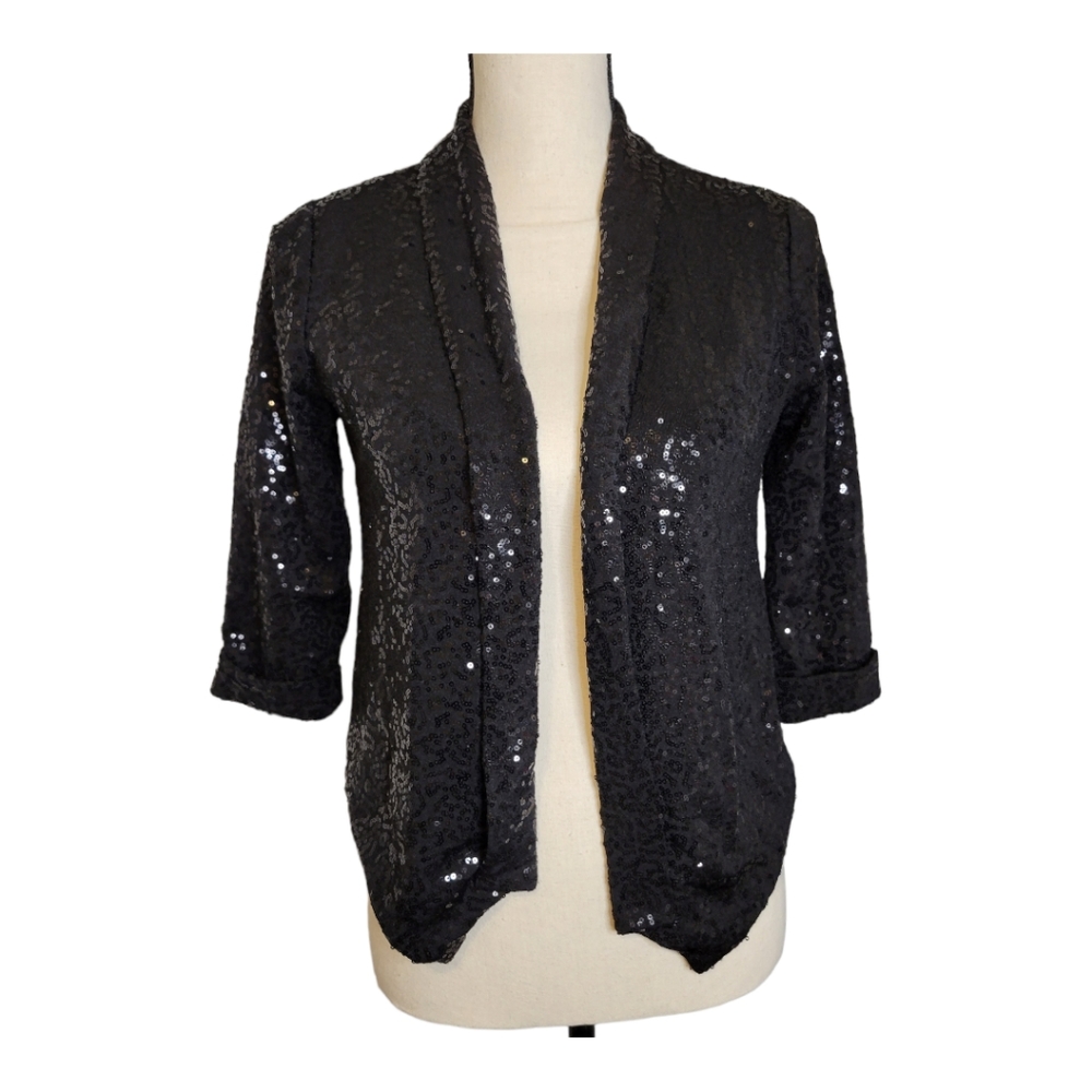 EUC Forever 21 Black Cropped Sequin Jacket. Size Small.